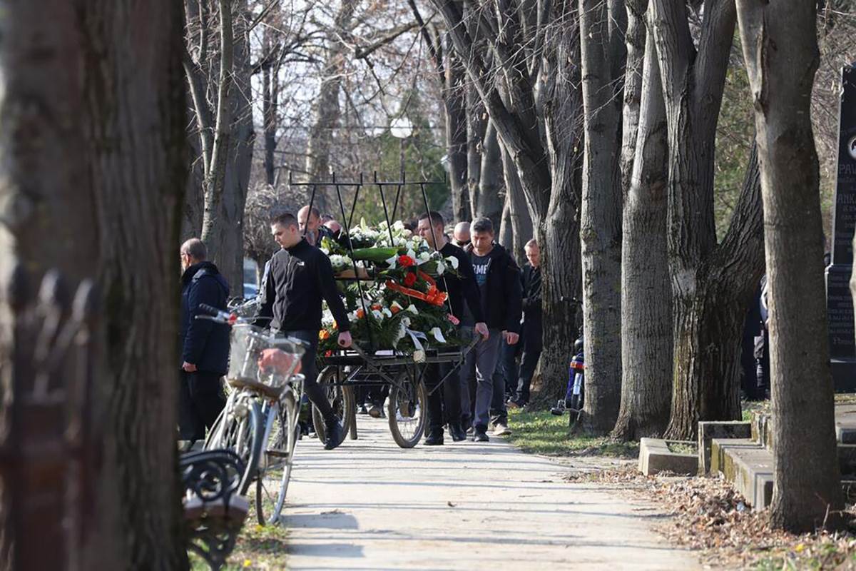 Sahrana Novi Sad (5).jpg