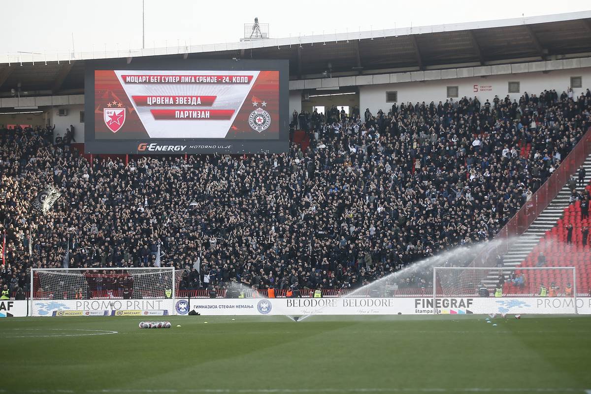 Partizanova uprava na derbiju na Marakani