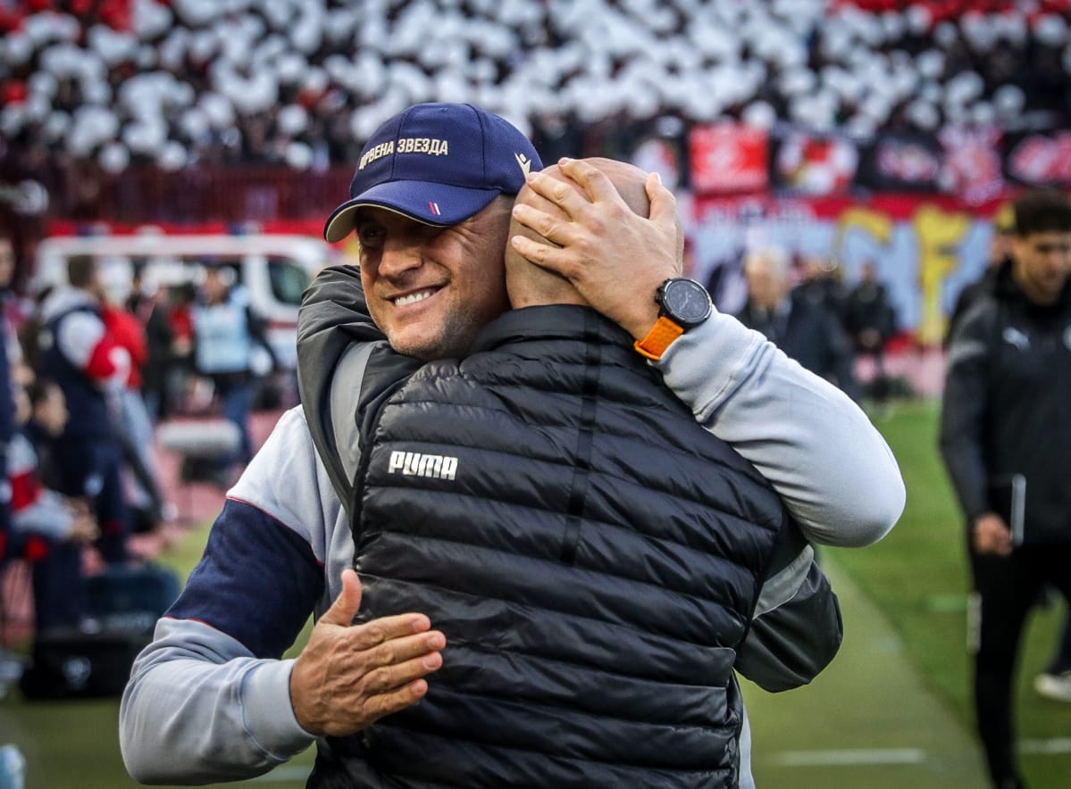 Vladan Milojević i Igor Duljaj pozdrav na derbiju Zvezda Partizan