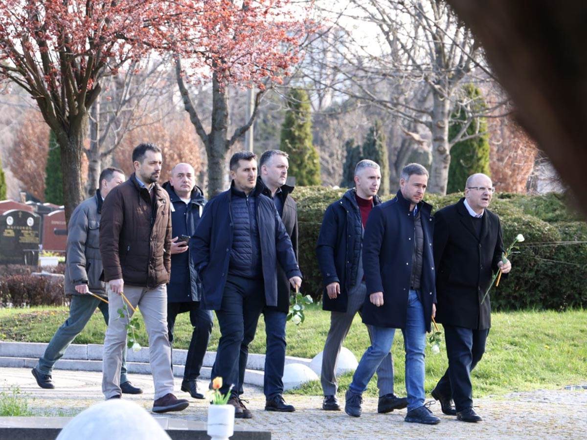 godisnjica ubistva Zorana Djindjica Novo groblje (9).jpg