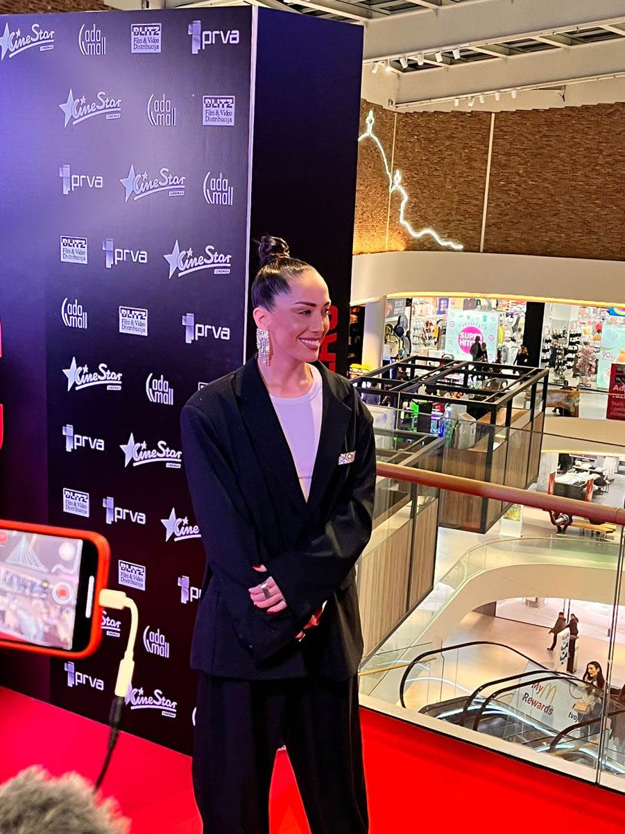 Premijera filma Poslednji strelac Nenad Jezdić neprepoznatljiv