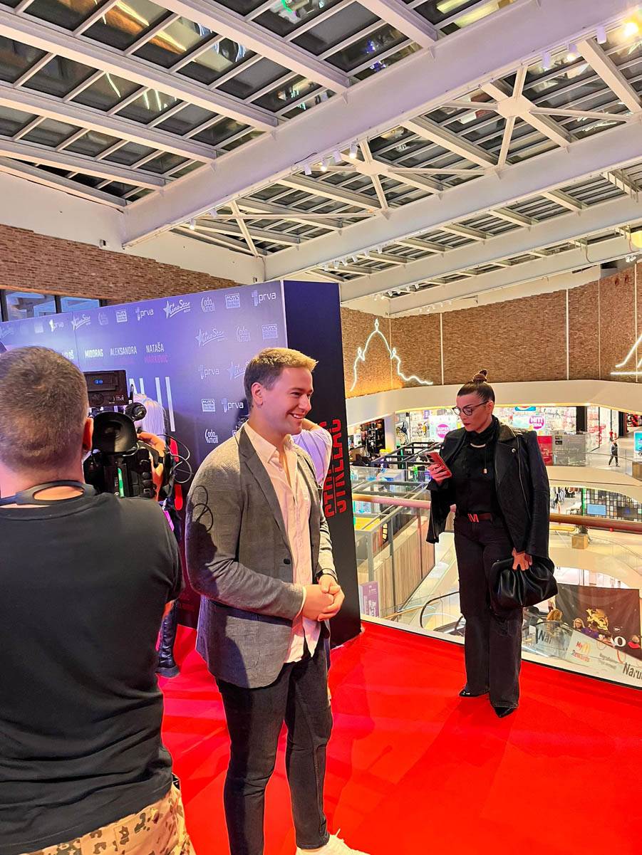 Premijera filma Poslednji strelac Nenad Jezdić neprepoznatljiv