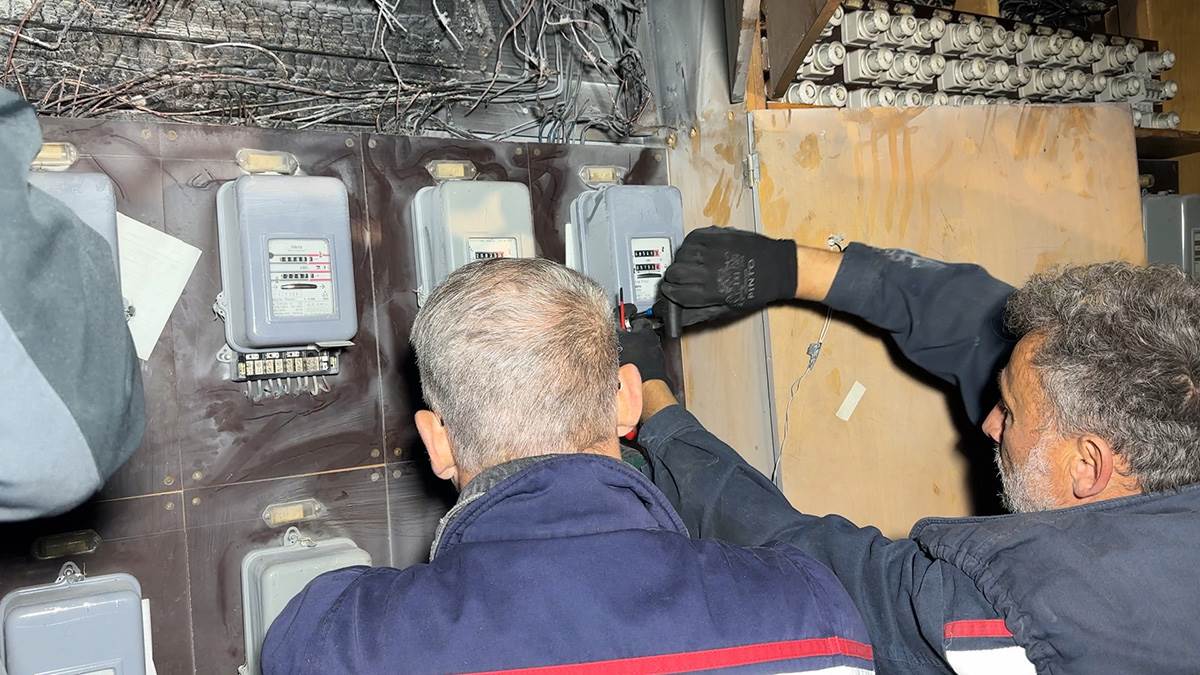 Stanari zgrade u kojoj je izbio požar još uvek pod stresom (3).jpg