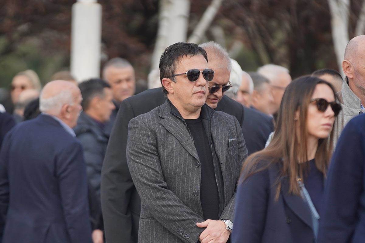 zana okuka sahrana (15) copy.jpg