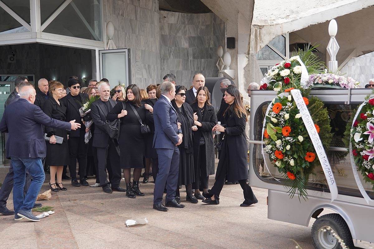 zana okuka sahrana (17) copy.jpg