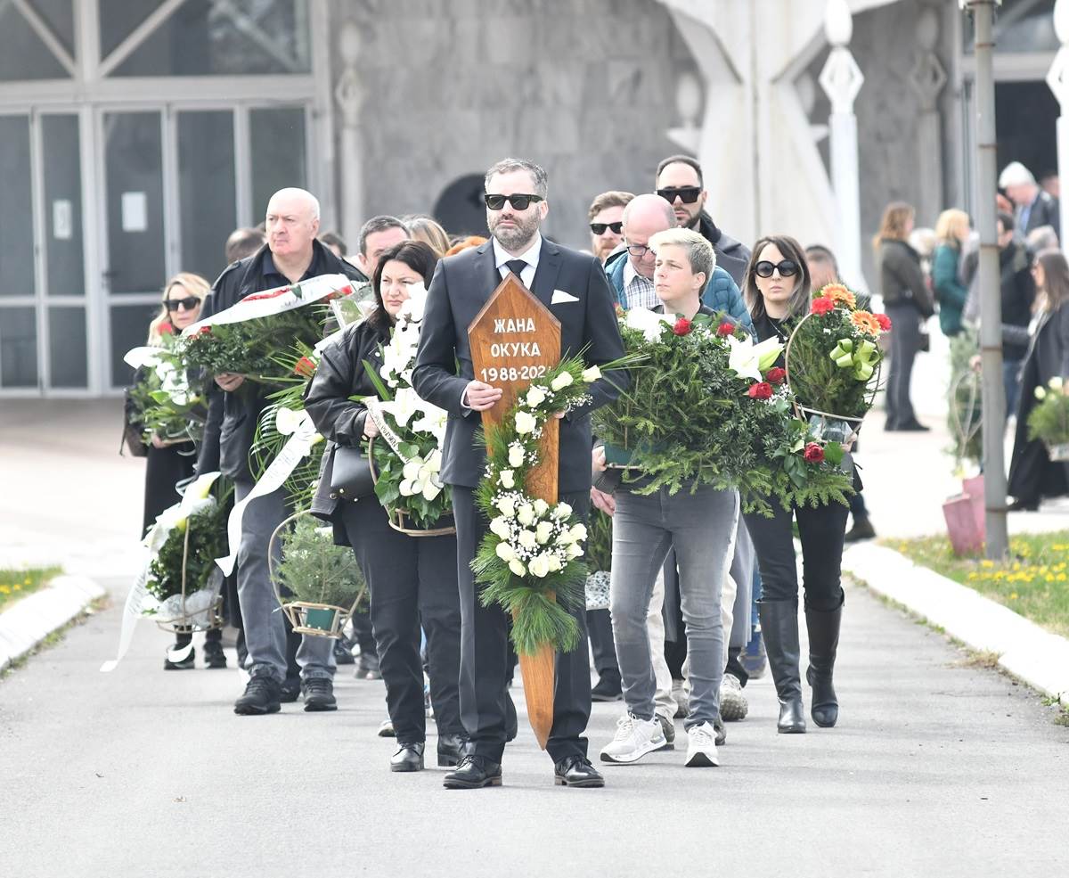 Žana Okuka sahrana