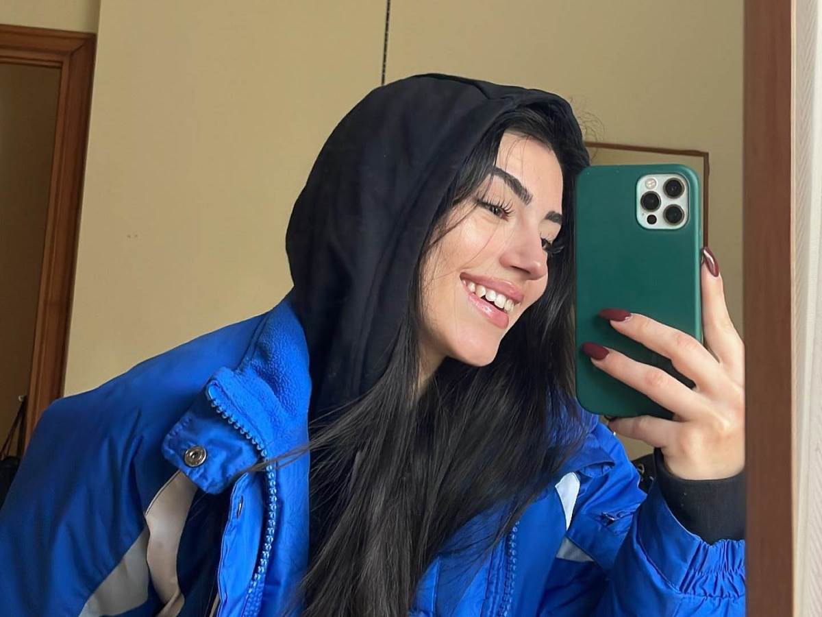 Navijači zaljubljeni u Đuliju Imperio, dizačicu tegova