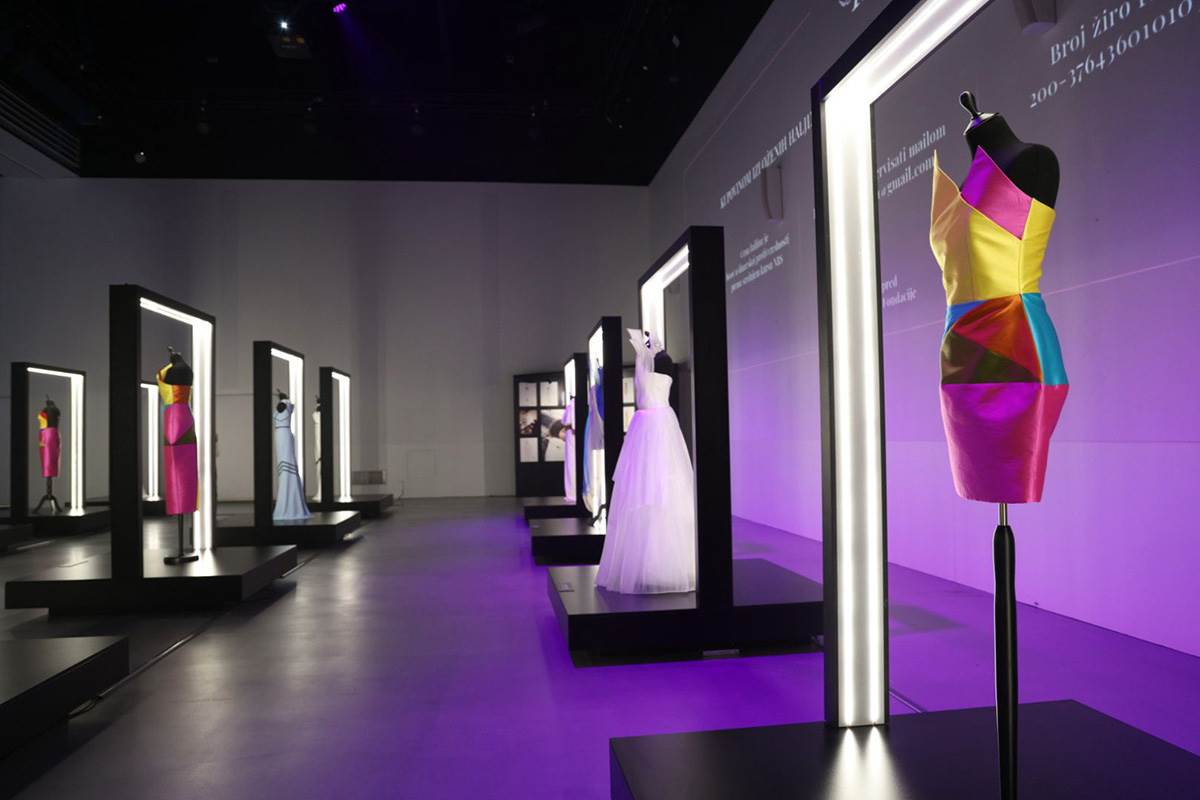 Izložba haljina (7) copy.jpg