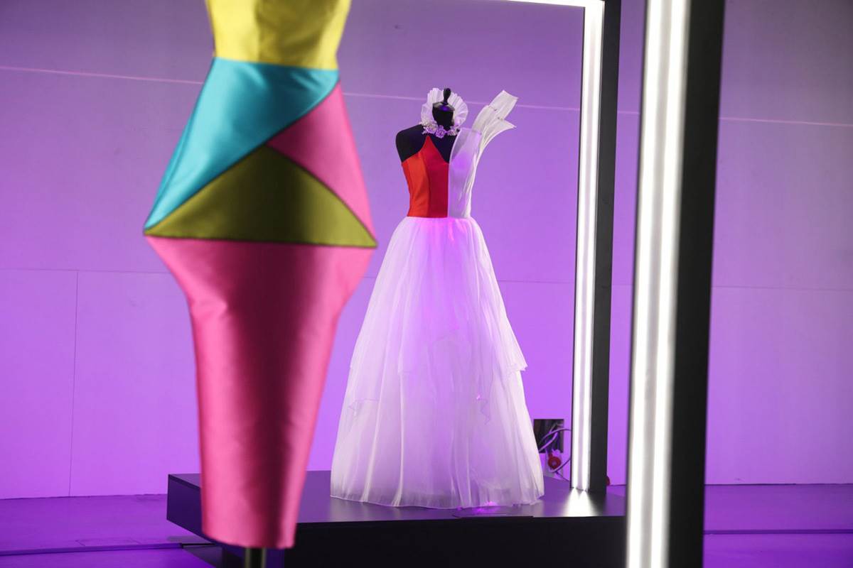 Izložba haljina (8) copy.jpg