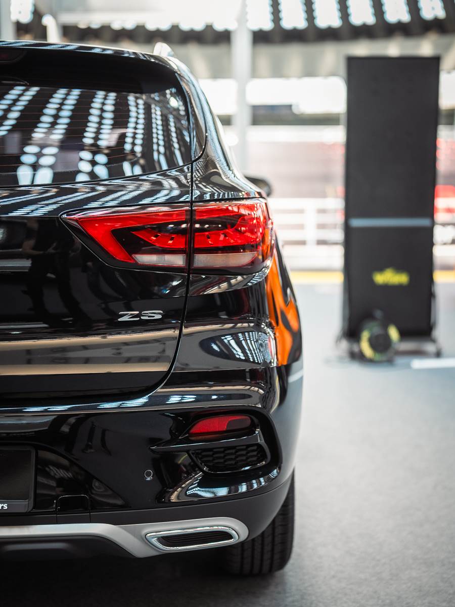 Sajam automiobila MG-17.jpg