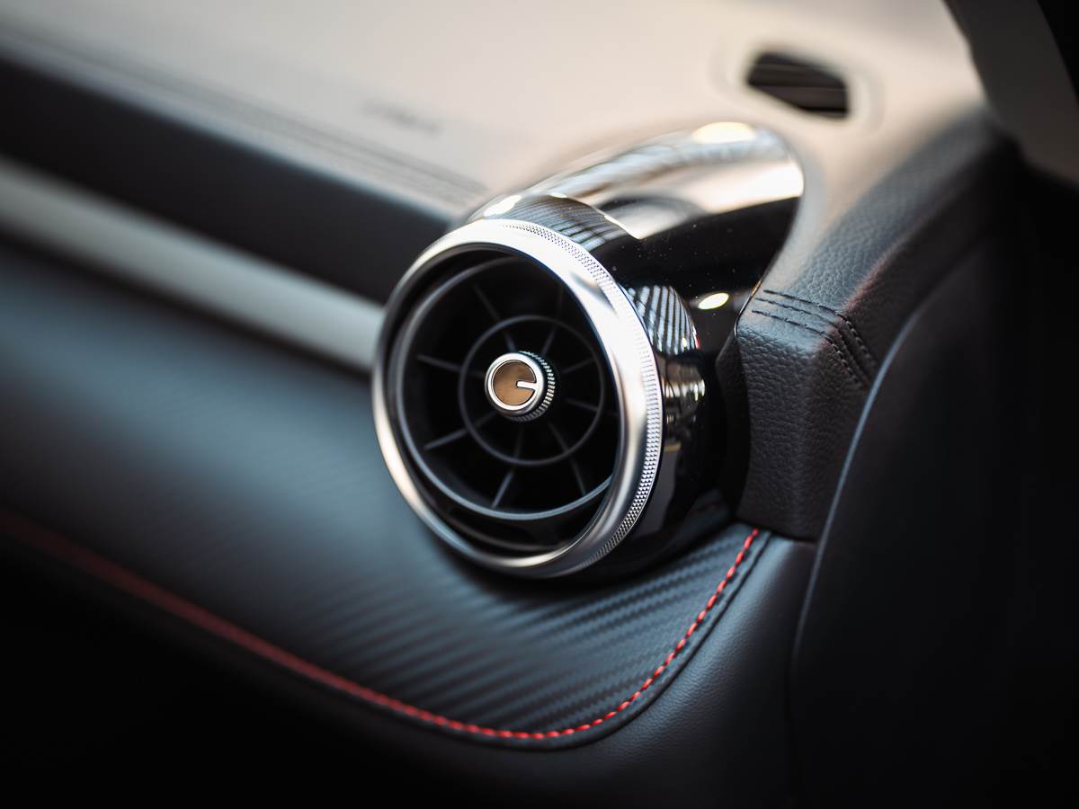 Sajam automiobila MG-9.jpg