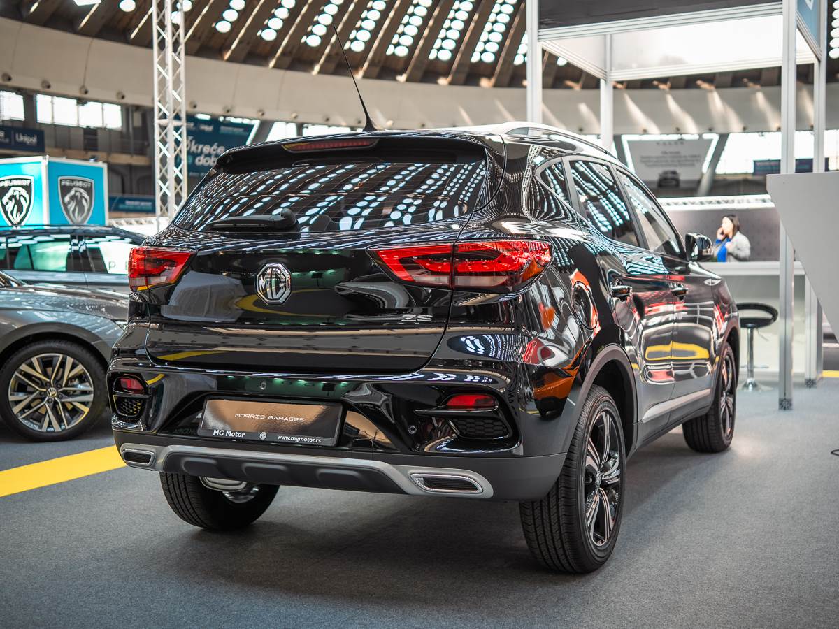 Sajam automiobila MG-6.jpg