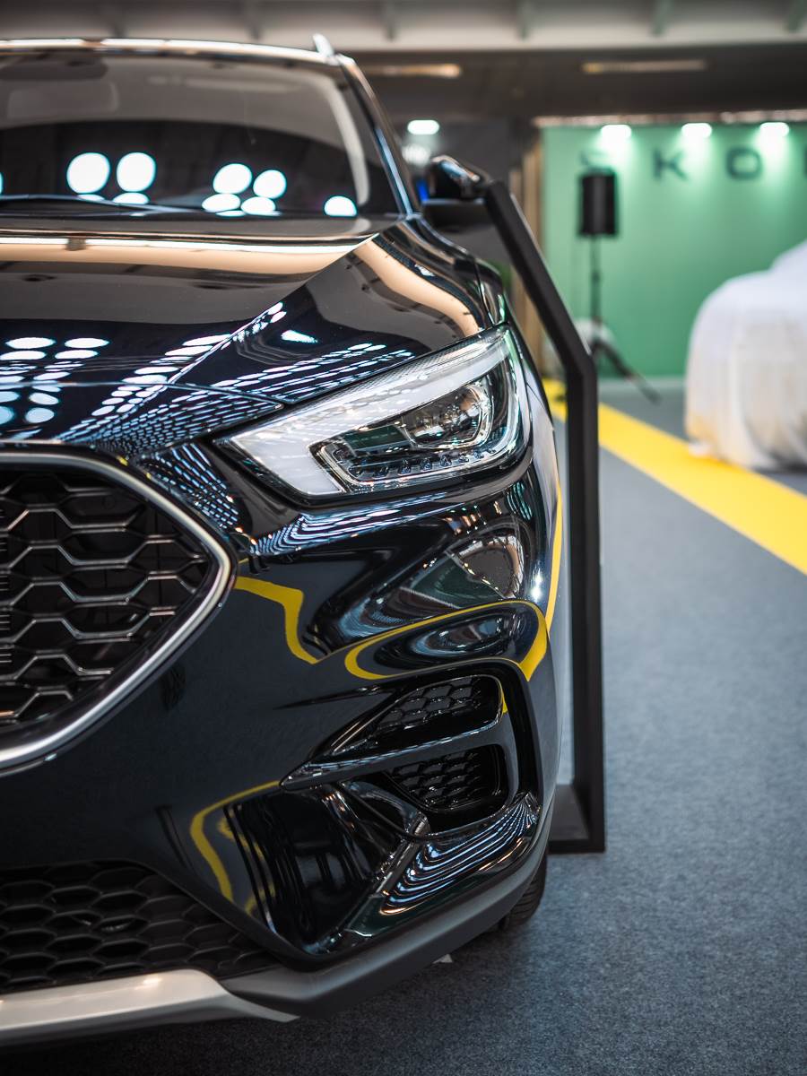 Sajam automiobila MG-4.jpg