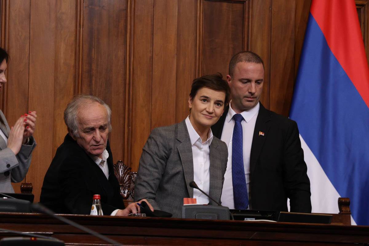 WhatsApp Image 2024-03-20 at 18.08.22_ada75679.jpg