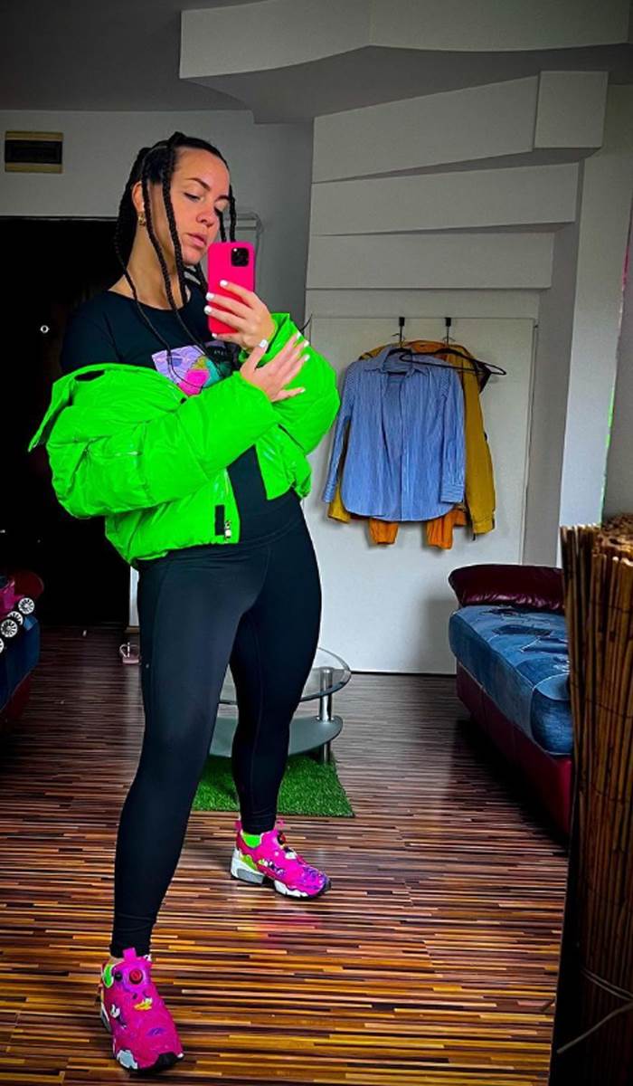 Mimi Mercedes u elegantnom izdanju na promociji Nikolije Jovanović