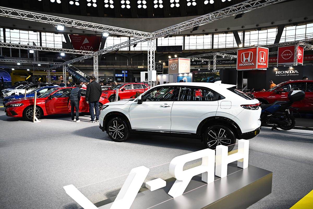 honda press 4 copy.jpg