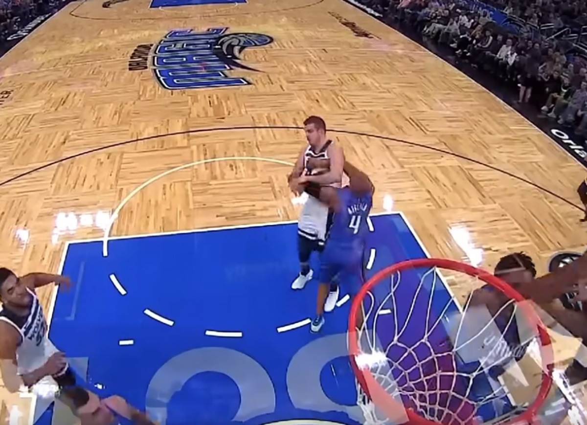 Arron Afflalo, Nemanja Bjelica (5).jpg