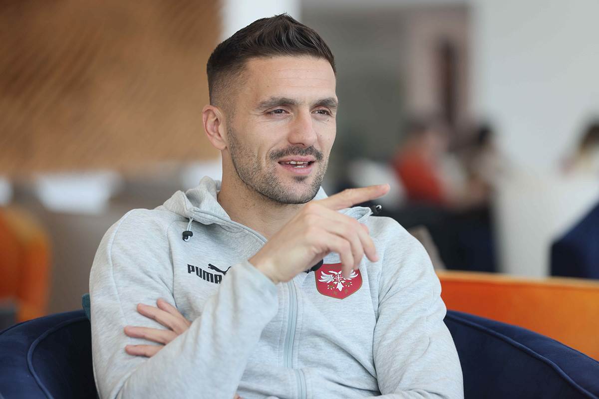 Dušan Tadić (2).jpg