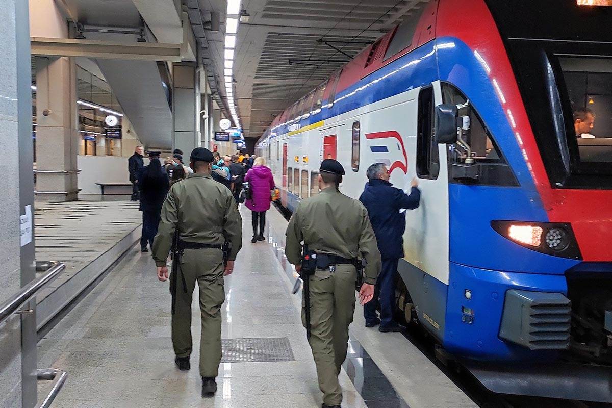 Vojna policija na ulicama Srbije