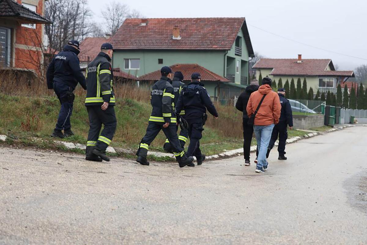 Fotografije sa mesta potrage za devojčicom Dankom