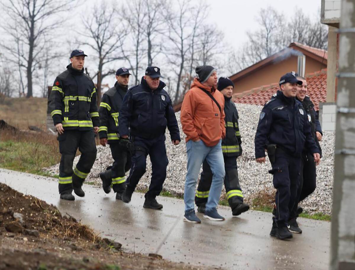 Fotografije sa mesta potrage za devojčicom Dankom