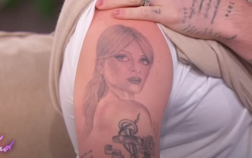 bruklin bekam tetovaža.jpg