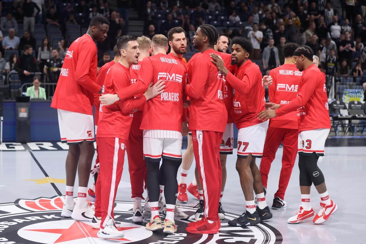 Nikola Milutinov izviždan pred Partizan Olimpijakos