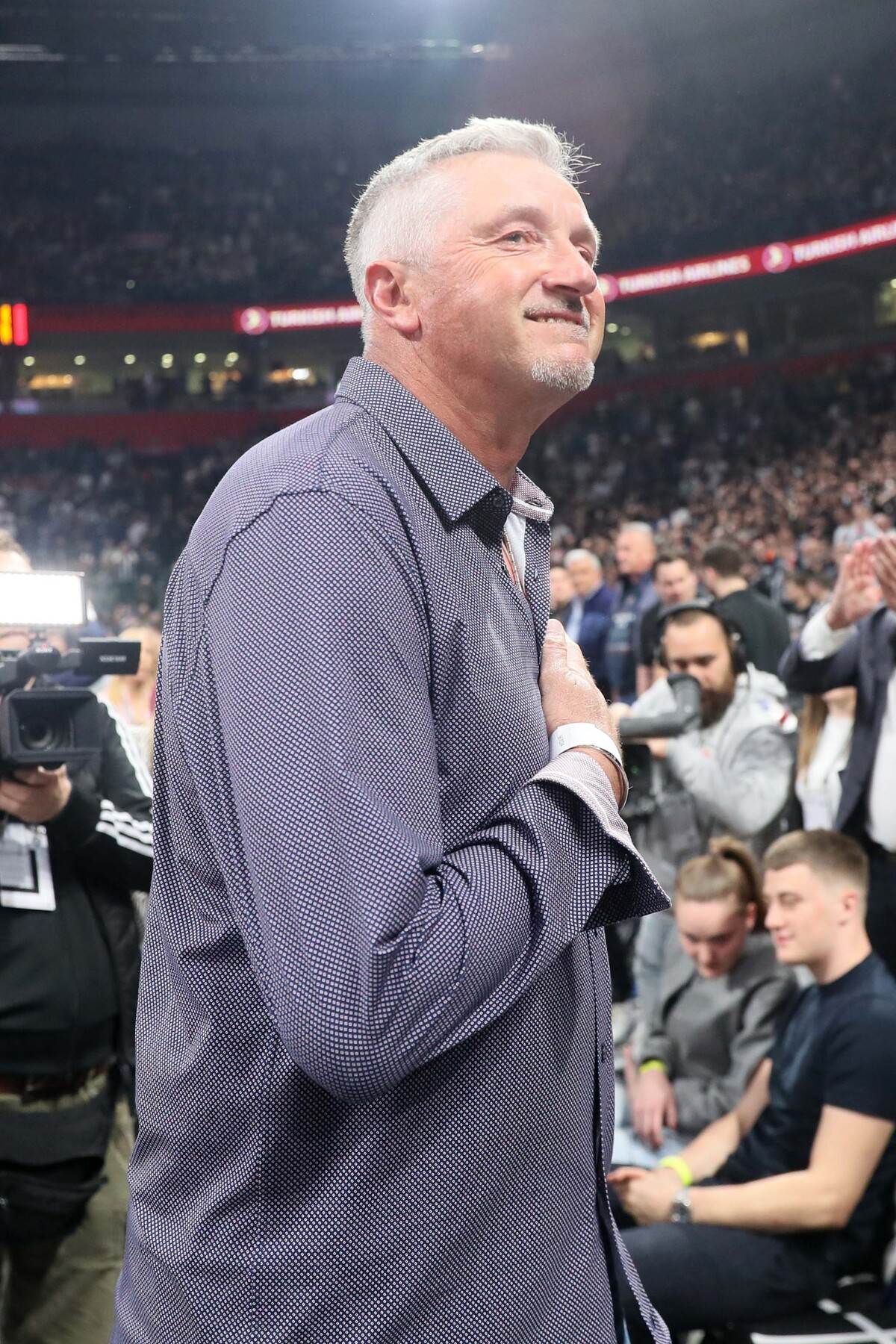 Toni Kukoč gleda Partizan Olimpijakos