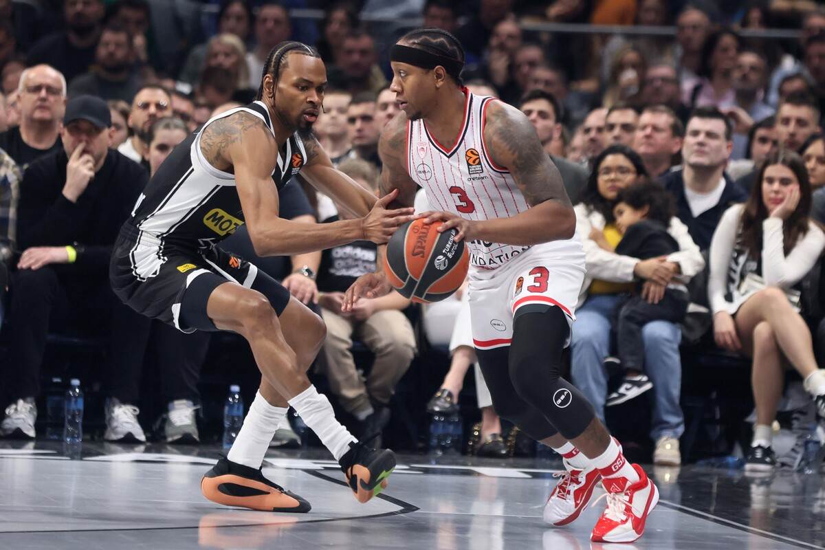 Toni Kukoč gleda Partizan Olimpijakos