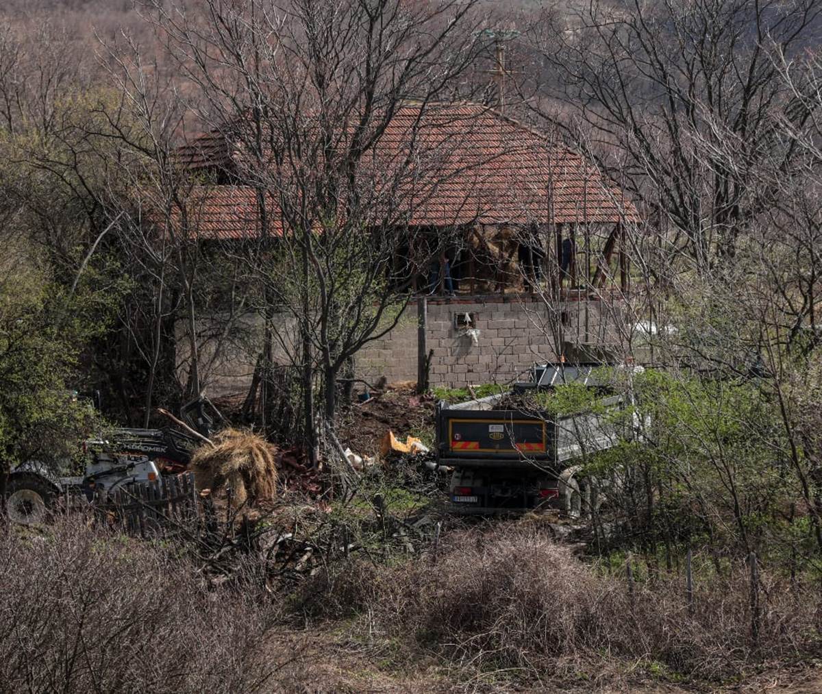 stala koju sad ciste (6) copy.jpg