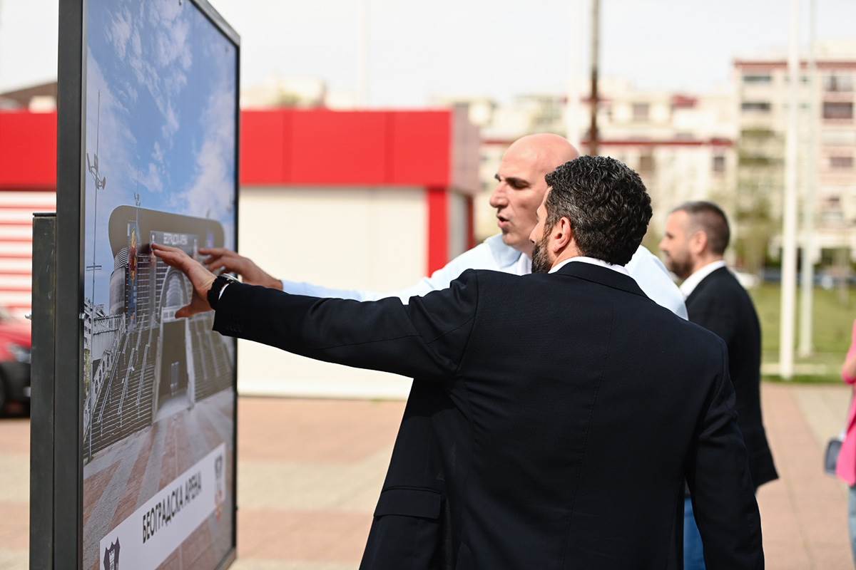 Šapić, Beogradska arena (5).jpg