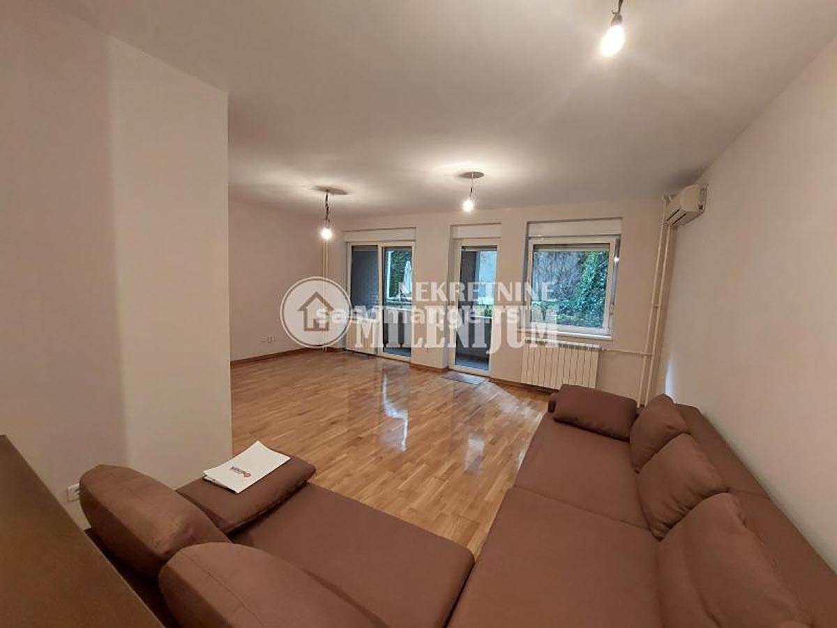 Poslovni apartman u centru Vracara ID#1494, 213.000e copy.jpg