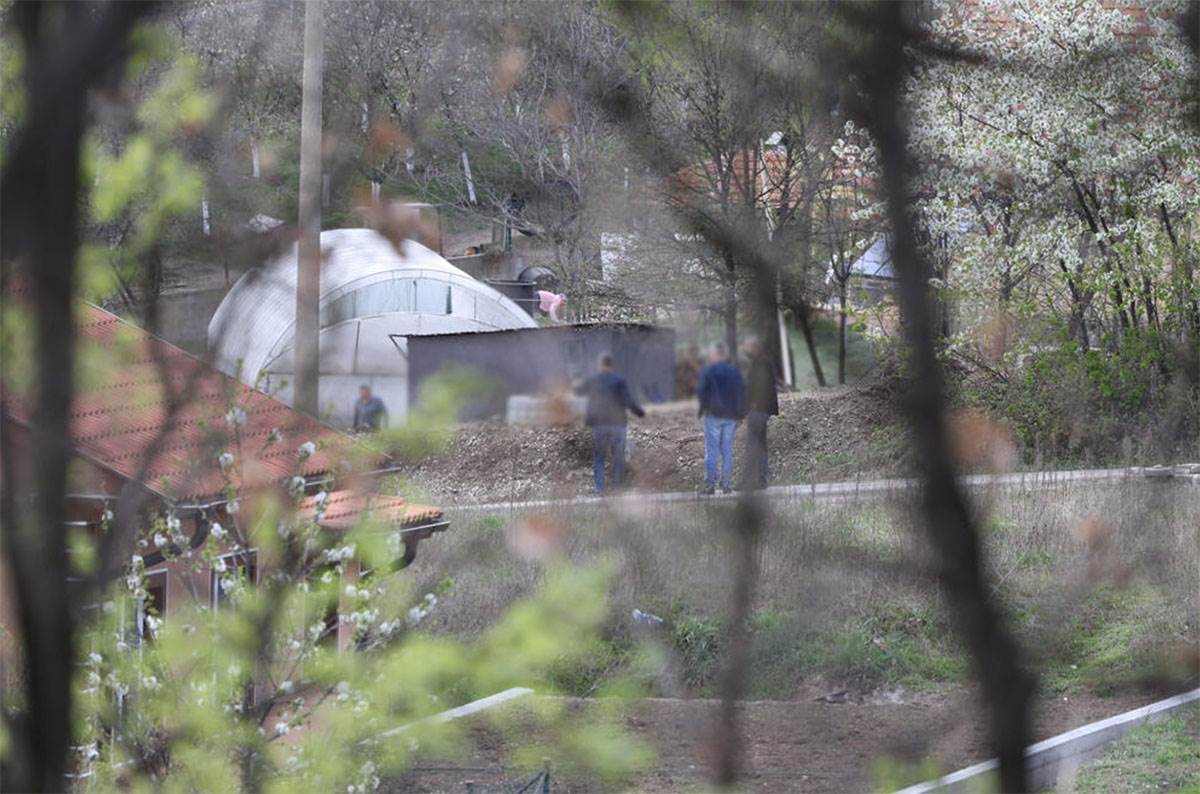 FOTOGRAFIJE SA MESTA NESTANKA DANKE ILIĆ (11) copy.jpg