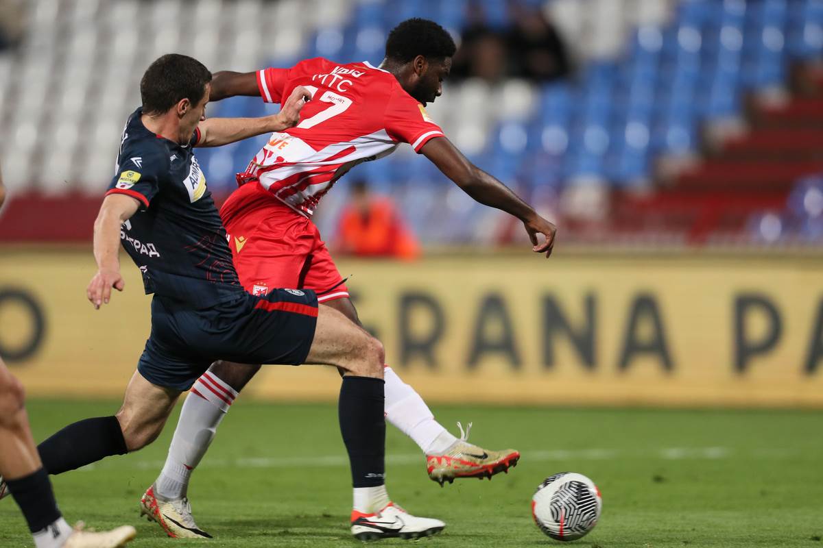 Crvena zvezda Železničar, poznati zovu na stadion