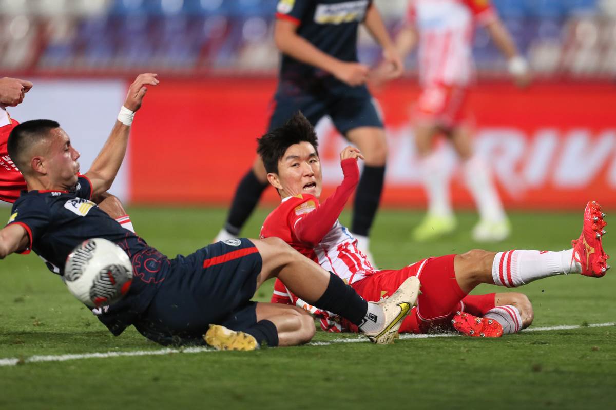Crvena zvezda Železničar, poznati zovu na stadion