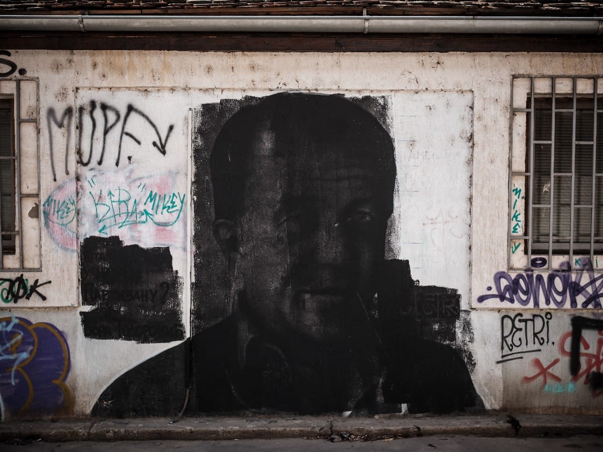 Murali GTR unisteni crnom bojom (6).jpg