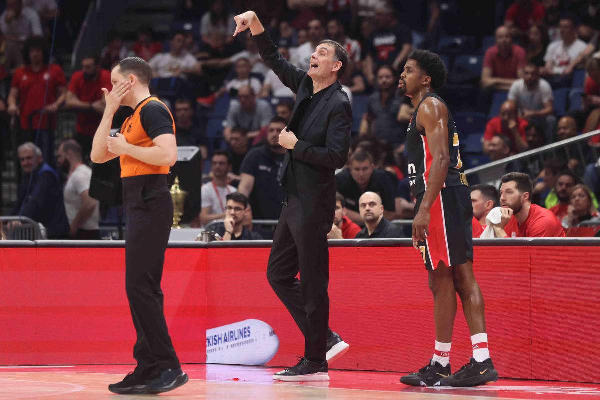 Janis Sferopulos konferencija posle Olimpijakosa