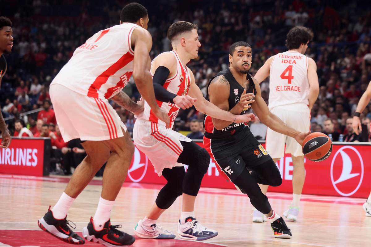 Crvena Zvezda Olimpijakos (7).JPG