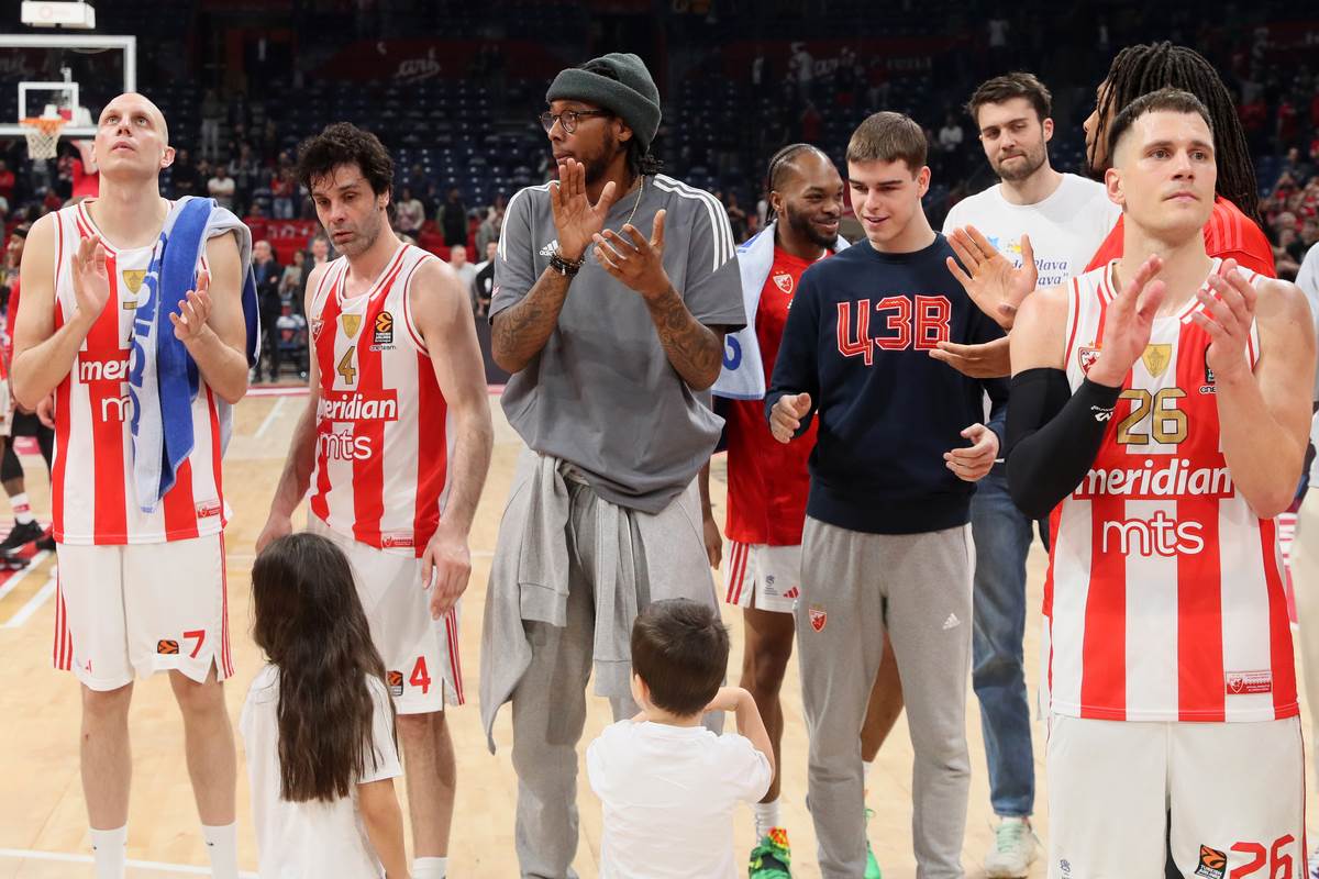 Crvena Zvezda Olimpijakos (4).JPG