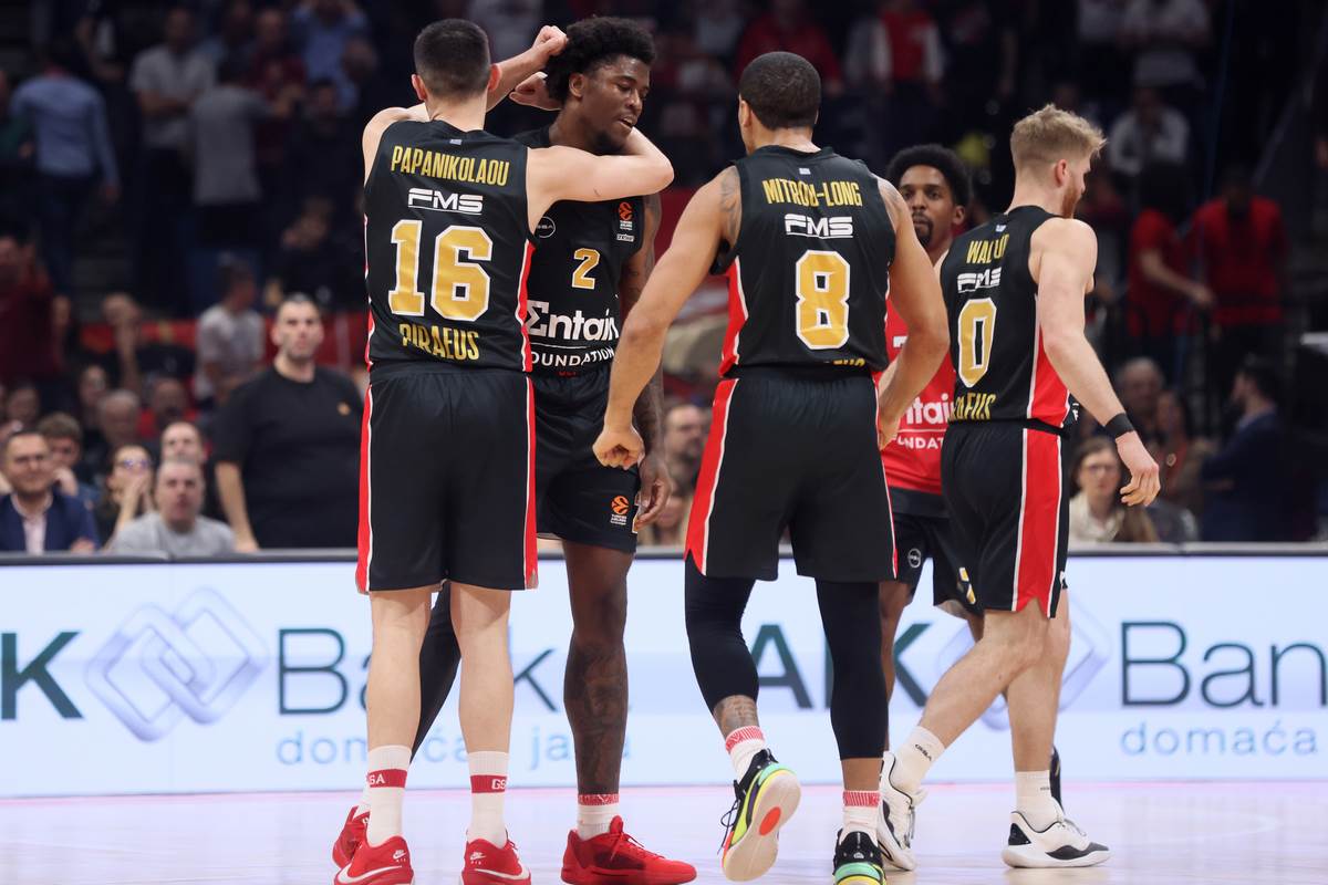 Crvena Zvezda Olimpijakos (9).JPG