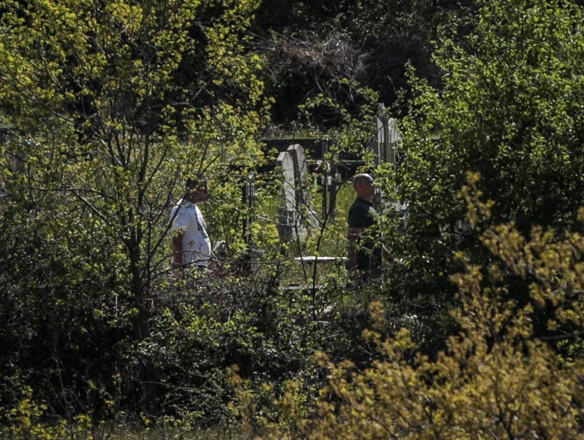 Novo groblje selo Zlot (7) copy.jpg