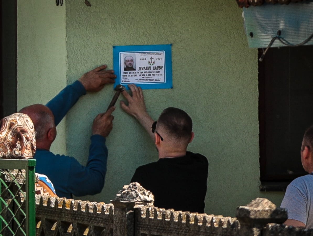 Umrlica stavljena na kucu (2).jpg