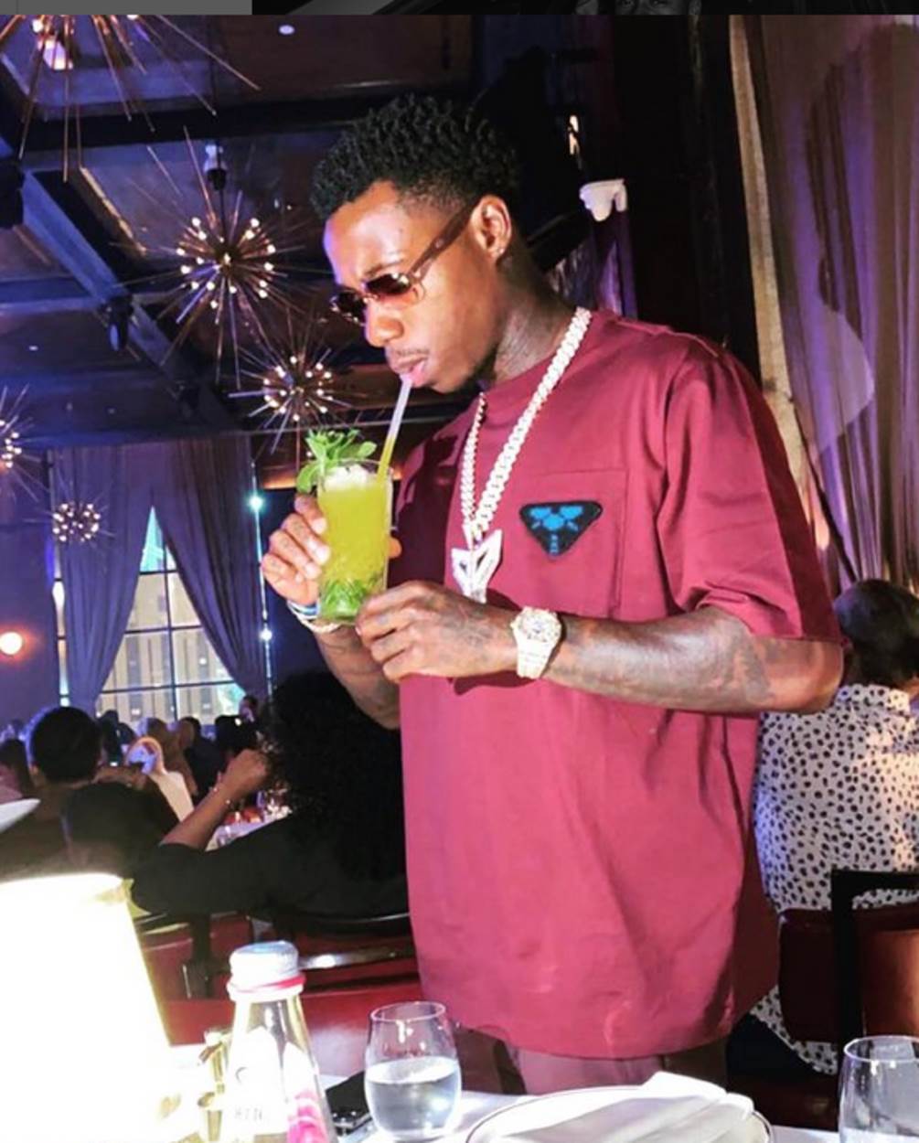 kvinsi promes klub.png