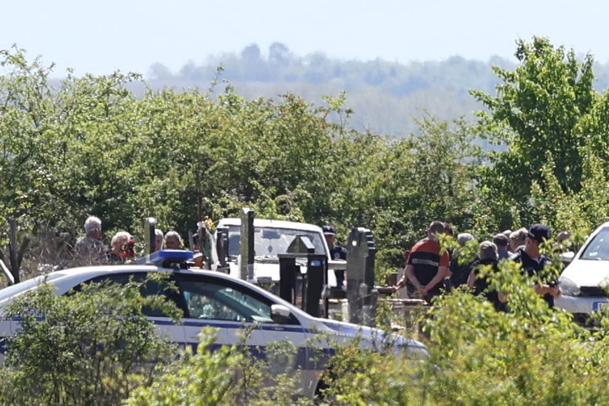 Prazna kuća majke osumnjičenog za ubistvo Danke Ilić