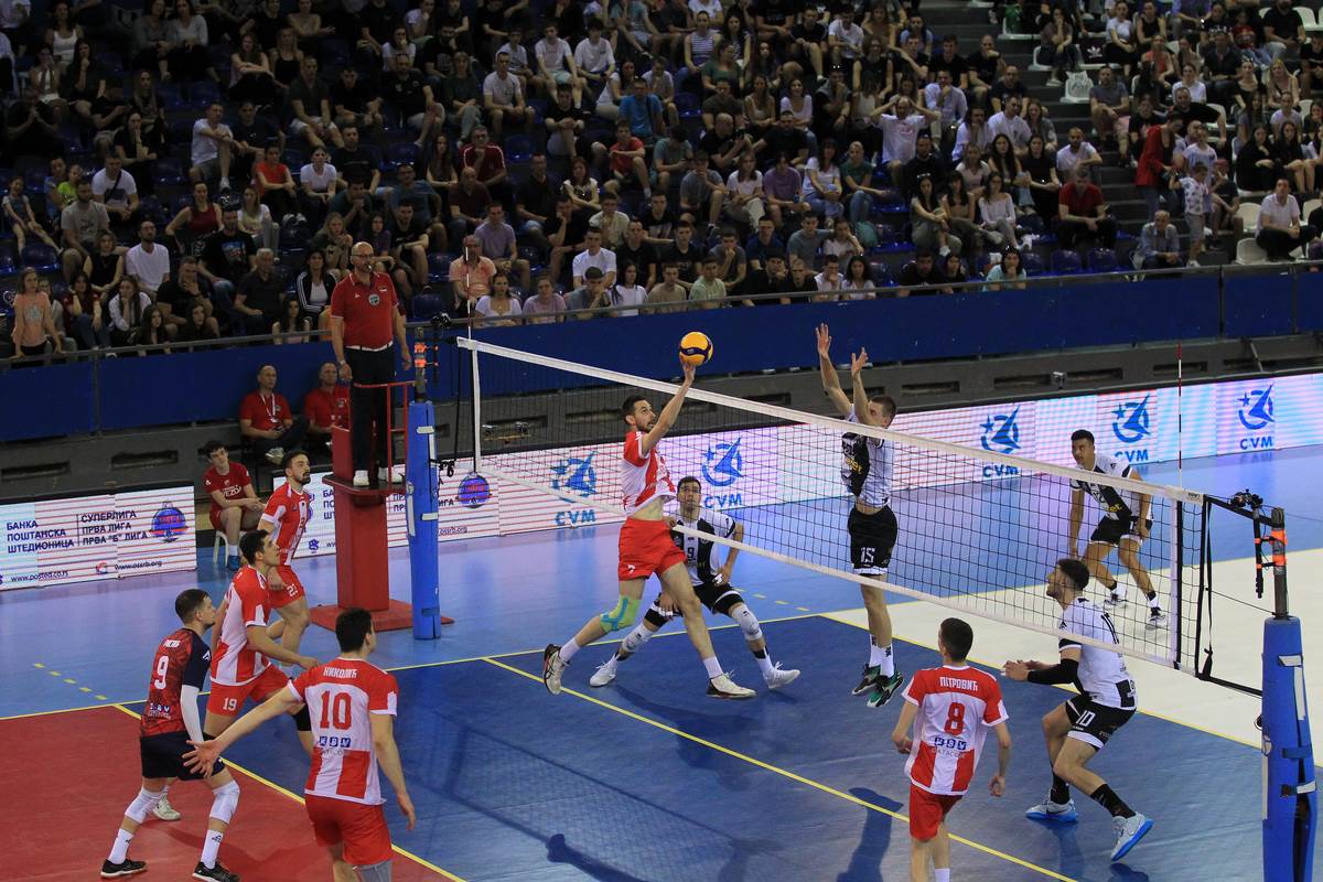 Crvena zvezda pobedila Partizan u odbojci, prva utakmica finala plej-ofa 2024