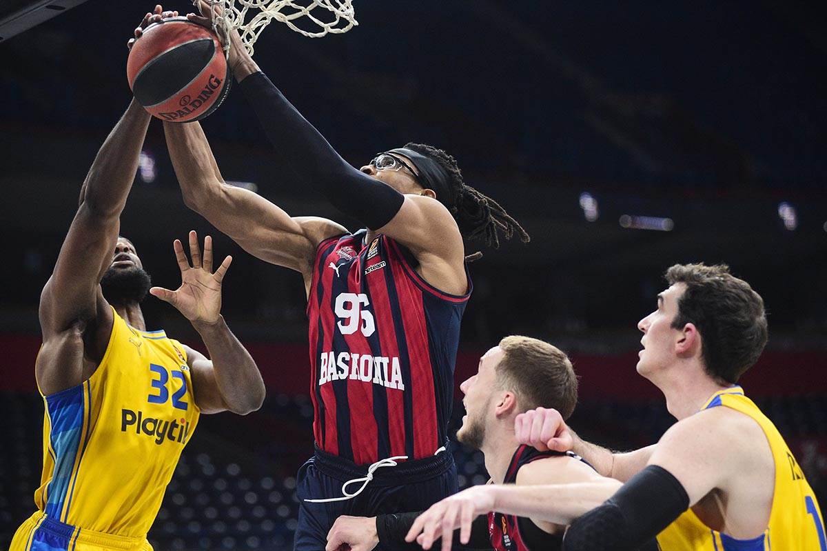 makabi vs baskonija (19) copy.jpg