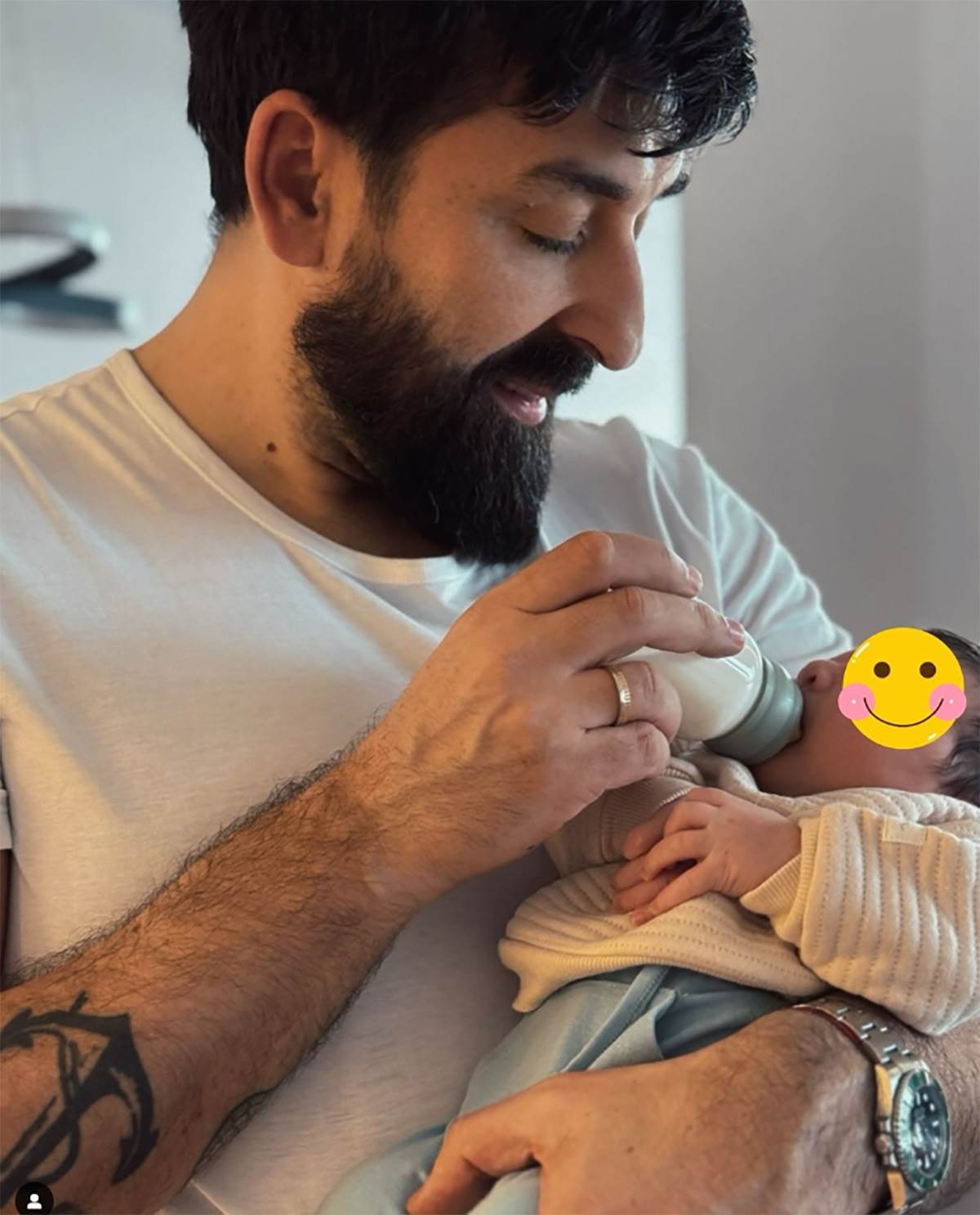 Mina Naumović slike posle porođaja