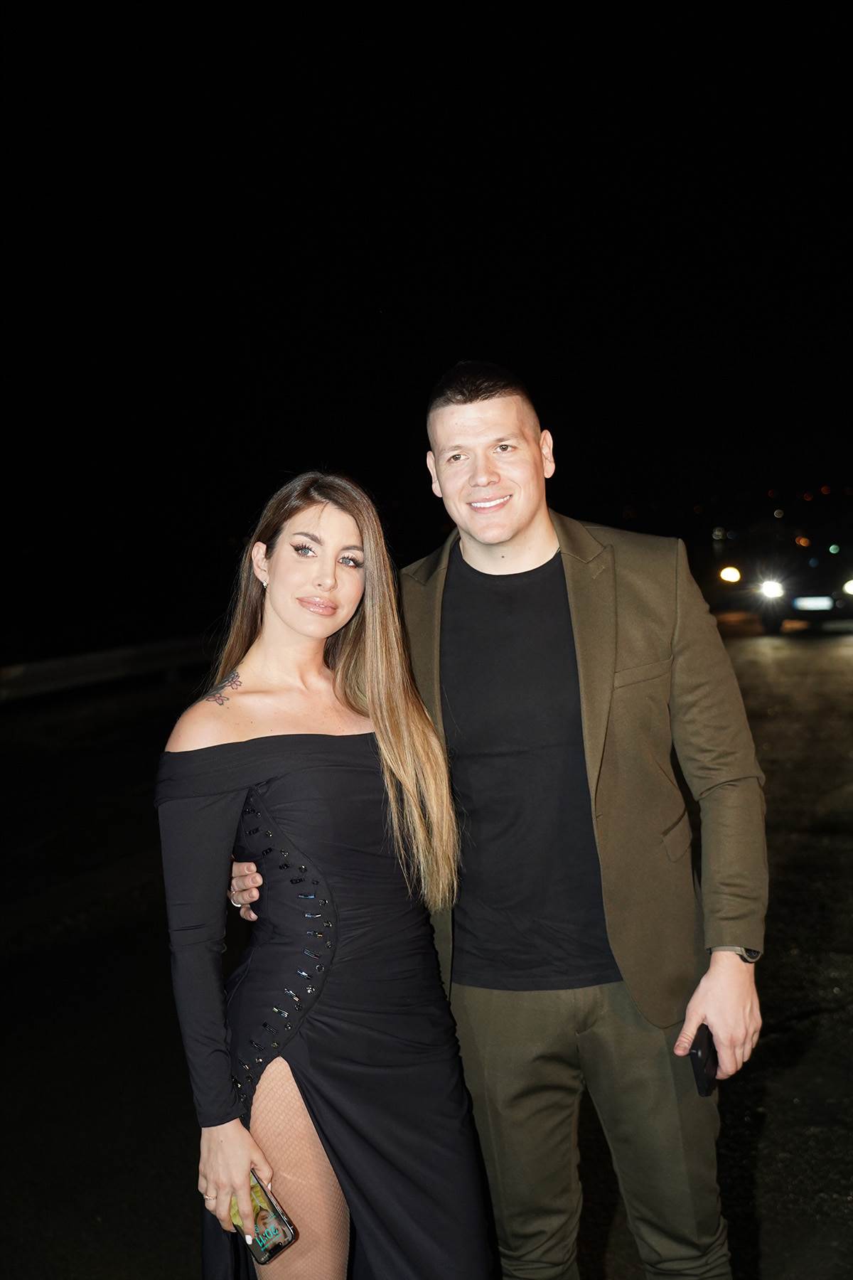 "Sloba Radanović mi je slao poruke tokom braka": Pevačica raskrinkala kolegu sa kojim je bila u rijalitiju