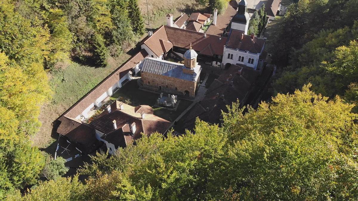 Manastir Vraćevšnica (10).jpg