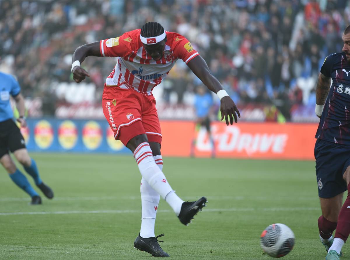 Derbi partizan zvezda (6).jpg